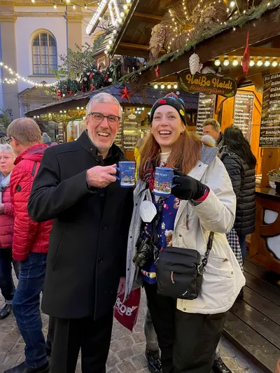 Quote from my guest from California: "The joy and warmth of the holiday season is even better with a Friend in Heidelberg."