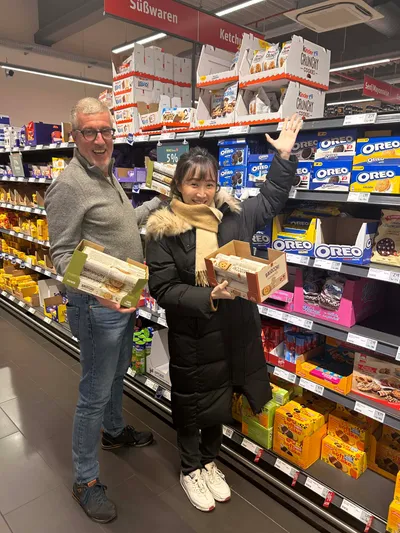 After some detective work we found those Italian cookies for Ivy from Taiwan.